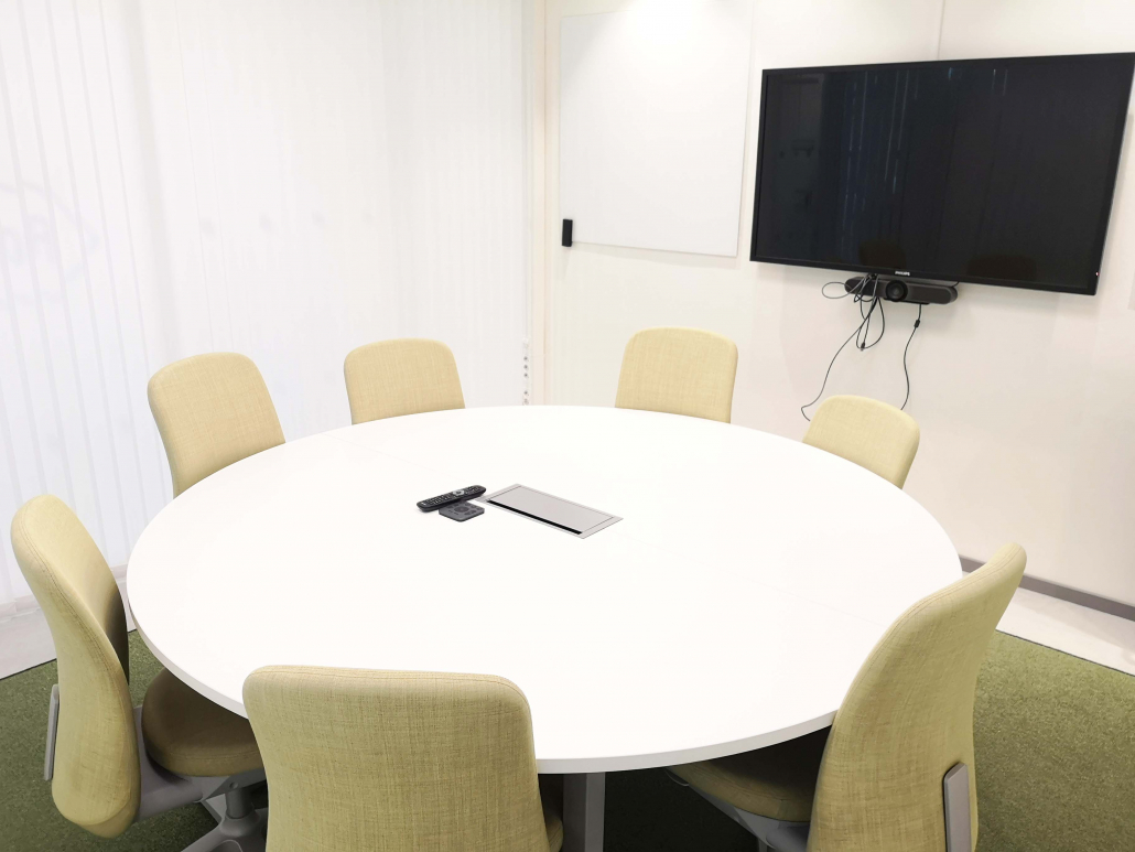 Roche meeting room: 4th floor, 8 persons, including screen and video camera